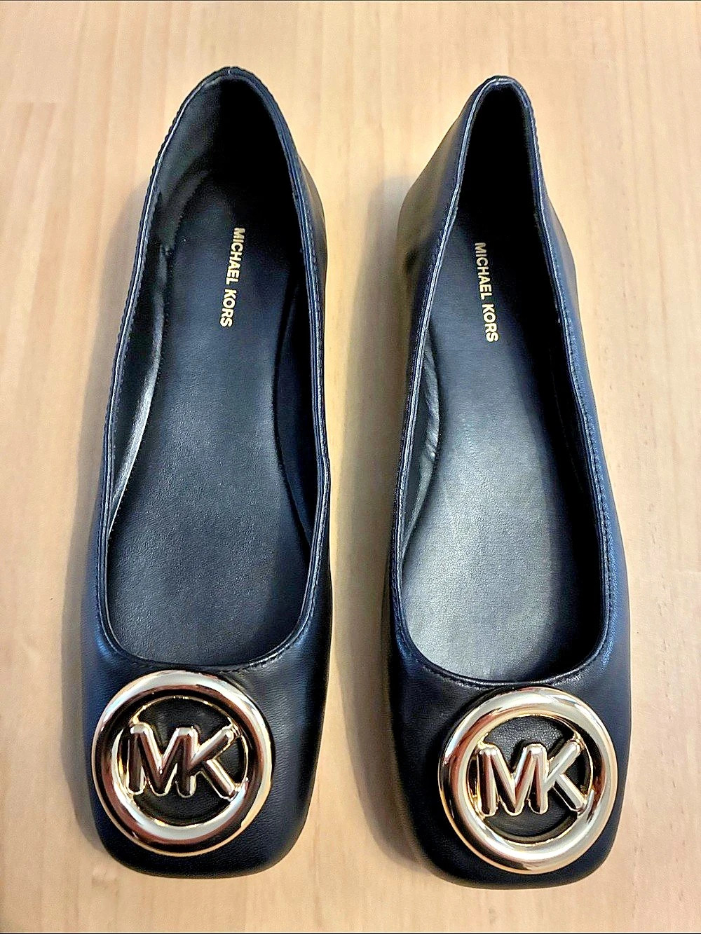 Michael Kors Milan Flex Black Leather Ballet Flats US 7M
